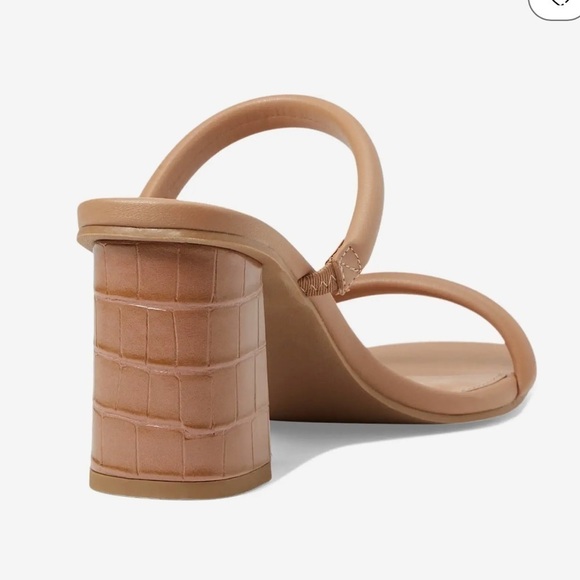 DV by Dolce Vita Halsty Double Band Mules in caramel - Picture 3 of 16